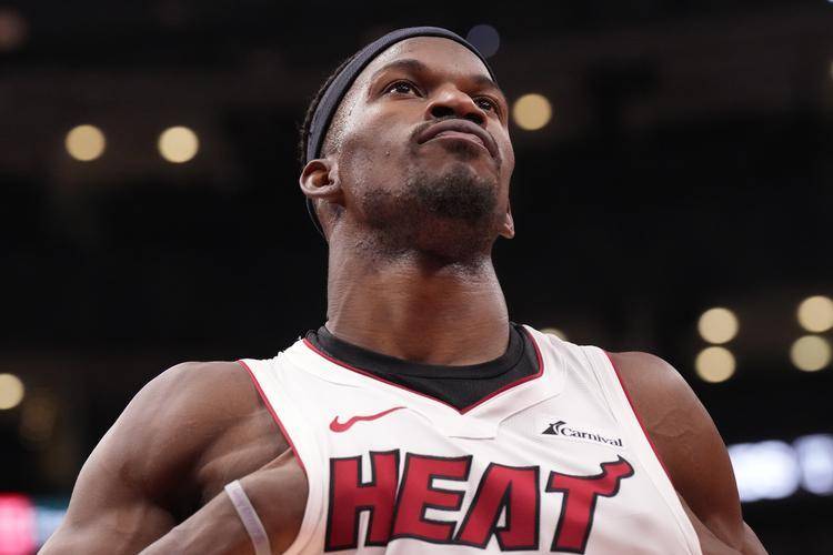 日韩探花 降低了用户的信息筛选成本