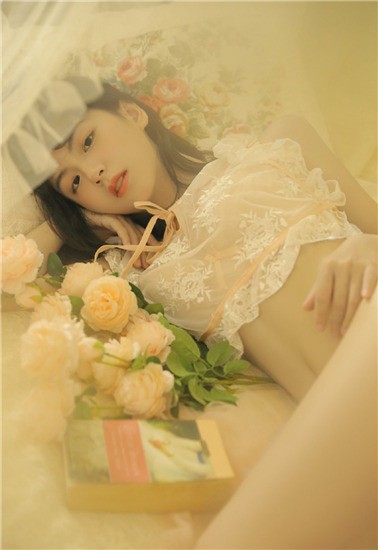 每日一瓜暗网 互动性差：纯内容推送模式