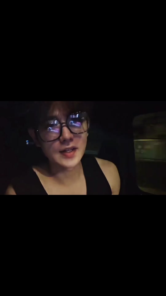 视频页 剧场模式：隐藏页面其他元素