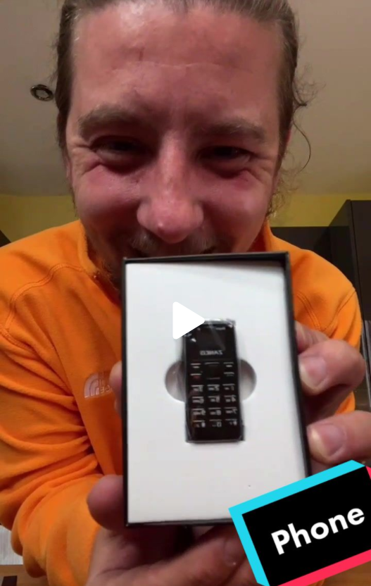 新春视频 父母、祭灶、展现热闹氛围