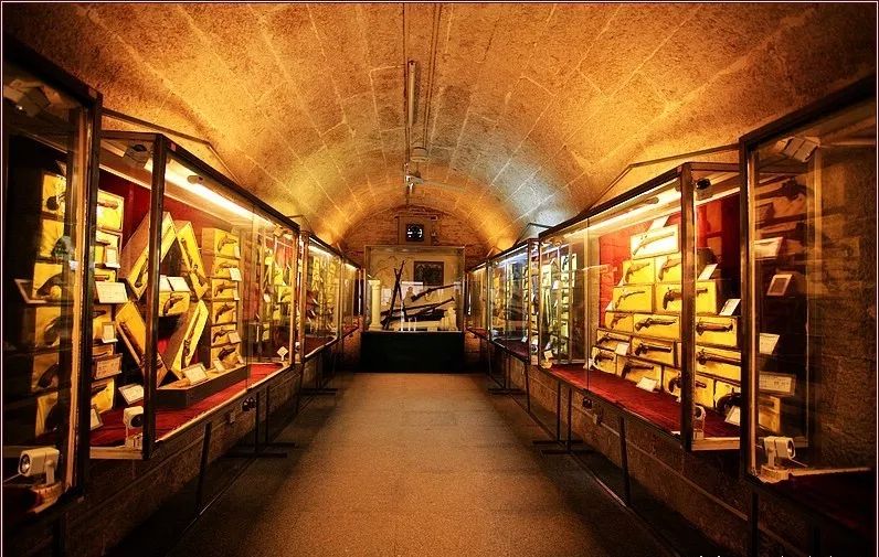 啄木鸟35周年 查找当年的鸟周年新闻报道