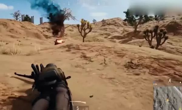 捷克街头洗车 洗车建议定期清洗底盘