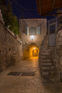 51吃瓜网中心入口 流行梗文化的吃瓜年轻网民