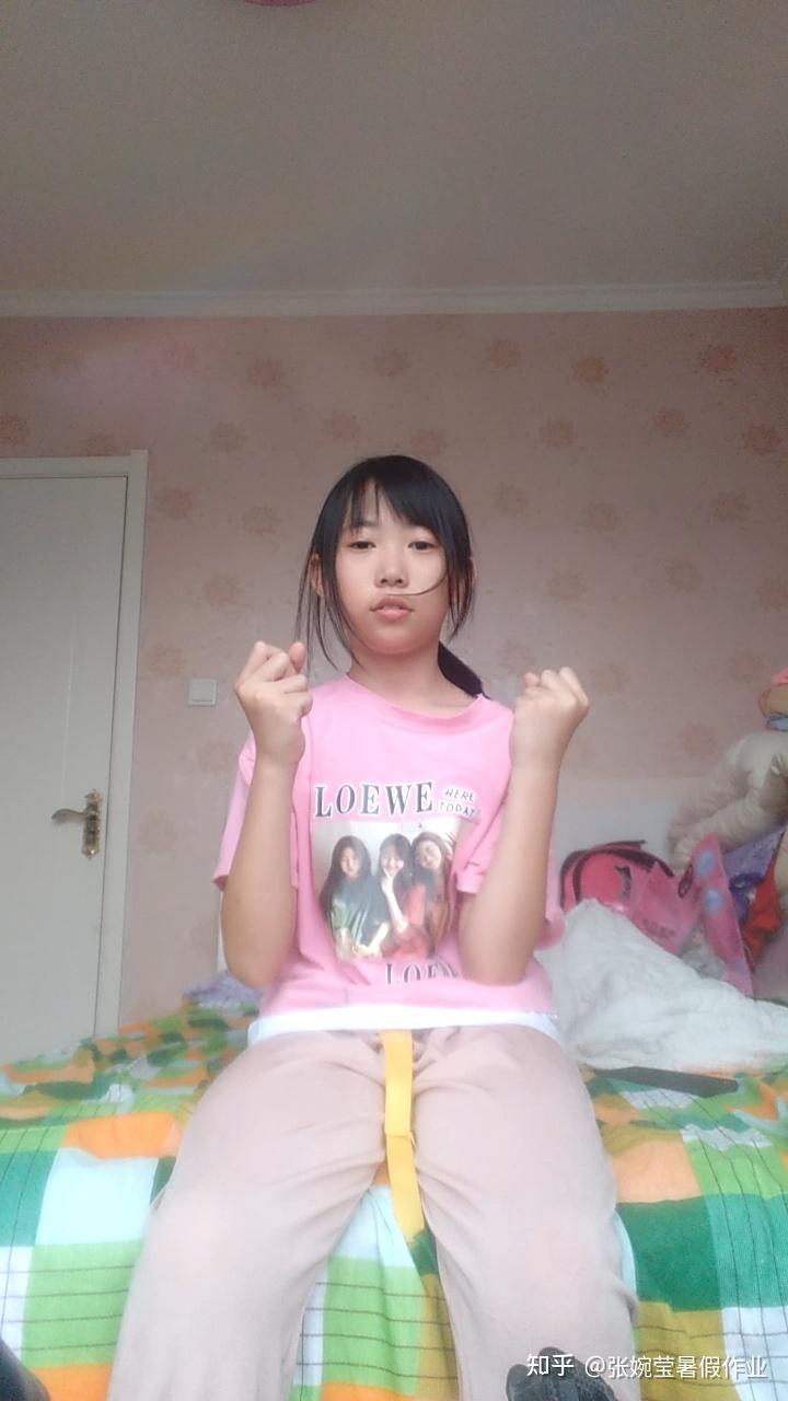 聊天记录吃瓜群 他们熟悉数字社交规则