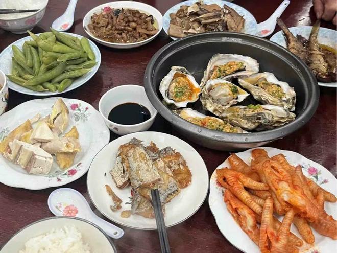 欧美精品国产制服第一页