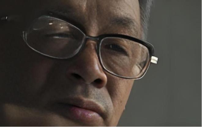 久久久久精品一区中文字幕