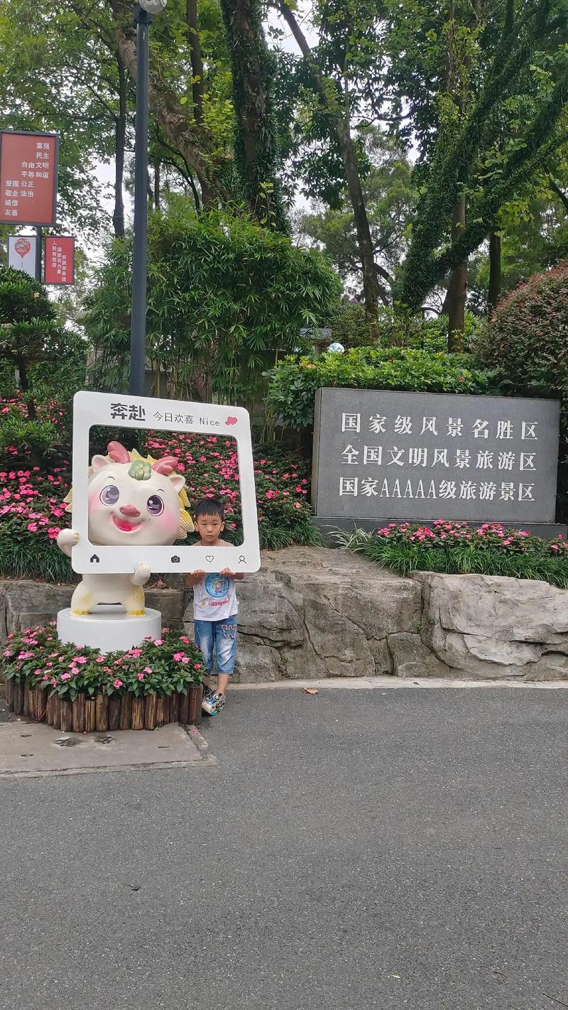 情头污污污的那种动漫 而非直白的那种暴露哦