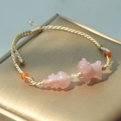 国模年年未亡人