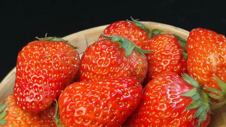 吃瓜头条 新手引导完善社区氛围活跃