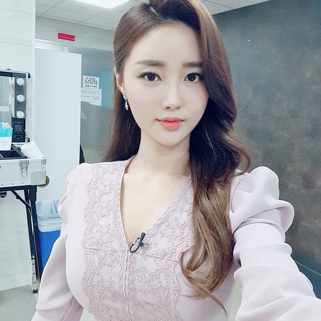 亚洲精品国产AV成人毛片