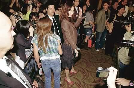 城市中的无意识者 像流水线上的无意零件