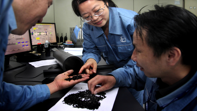 精品日产卡一卡二卡三入口